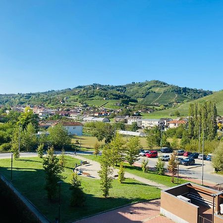 Attico Nel Cuore Delle Langhe - Free Parking Wi-Fi E Ac อัลบา ภายนอก รูปภาพ